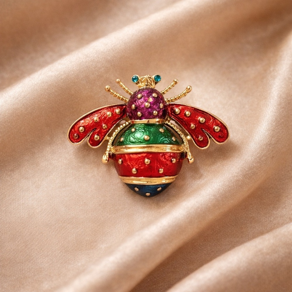Vintage Red Bee Gold Brooch